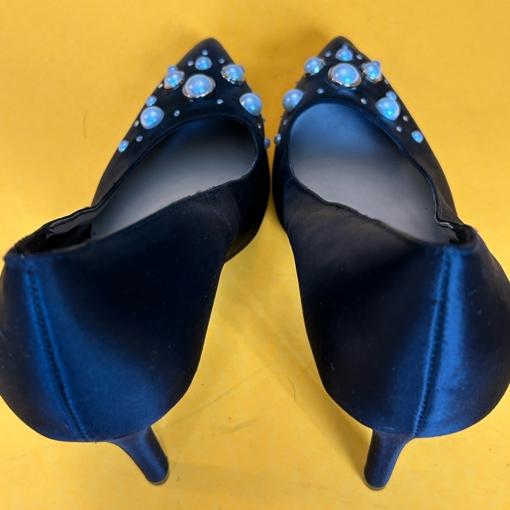 Nine West Black Pumps with Pearl Embellishments - Picture 7 of 13